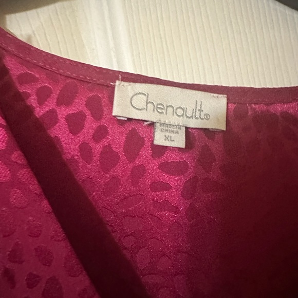 Fancy Magenta Blouse - Picture 5 of 6